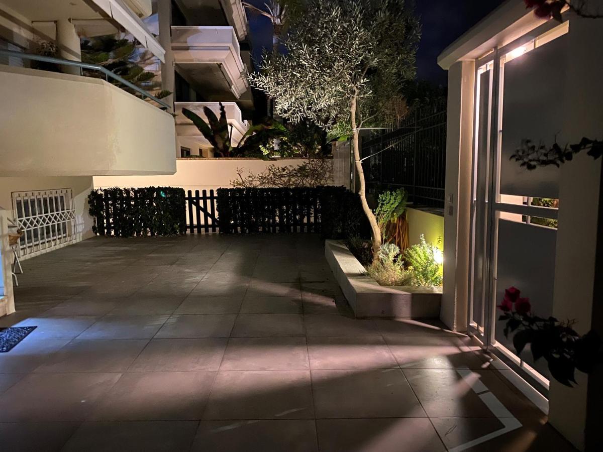 Bright, Cosy Close To Glyfada & Center *