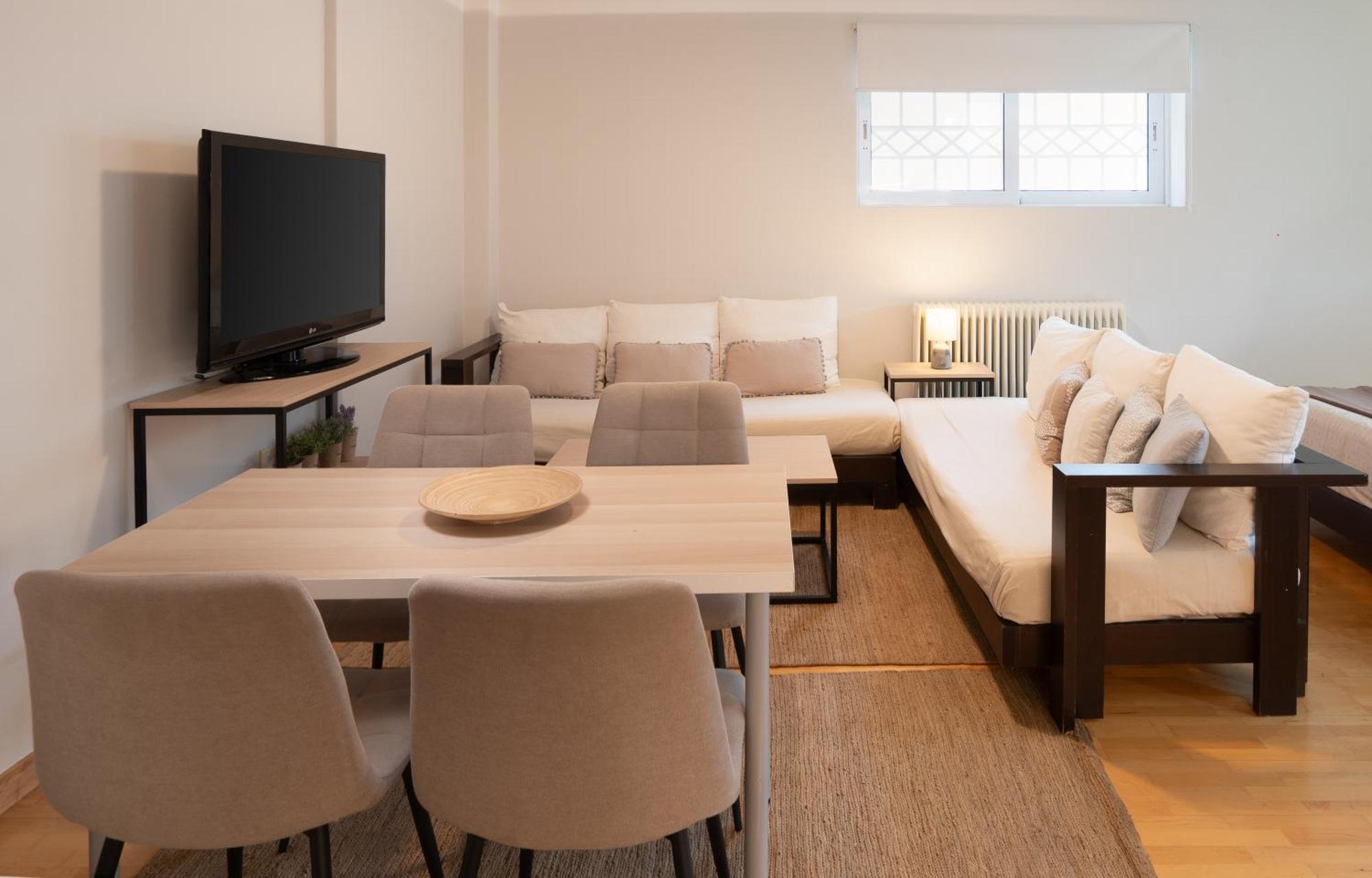 Apartment Bright, Cosy Close To Glyfada & Center *